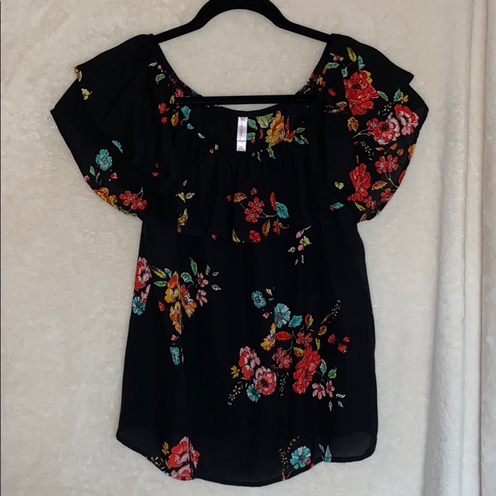 Xhilaration Black Floral Flounce Top